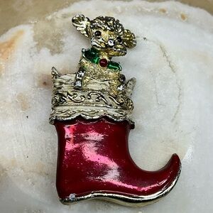 Gerry’s Signed Vintage Red Enamel Christmas Elf Boot Brooch w/Dog